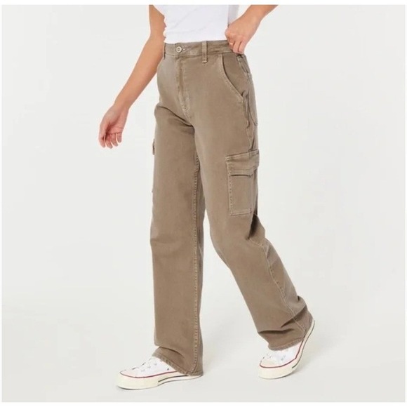 Hollister Denim - Hollister Ultra High-Rise Dad Jean Brown Cargo Straight Leg Pants W24R 00R